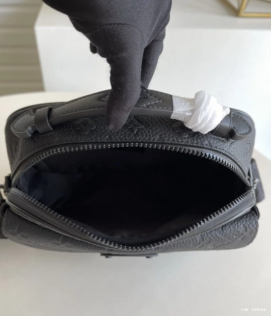Cheap MESSENGER LOUIS LOCK S VUITTON 0802